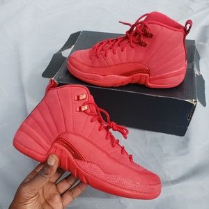 Jordan 12 Gym Red Size 6Y